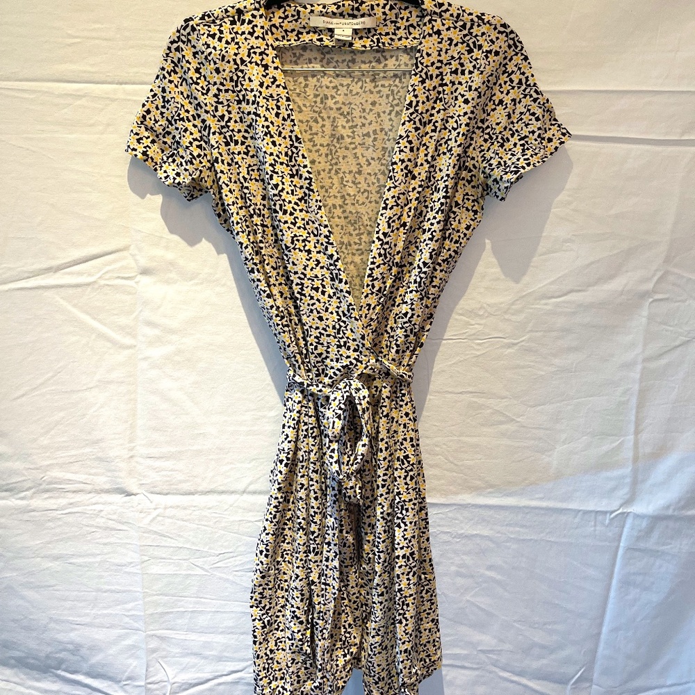 Diane Von Furstenberg Wrap Floral Dress